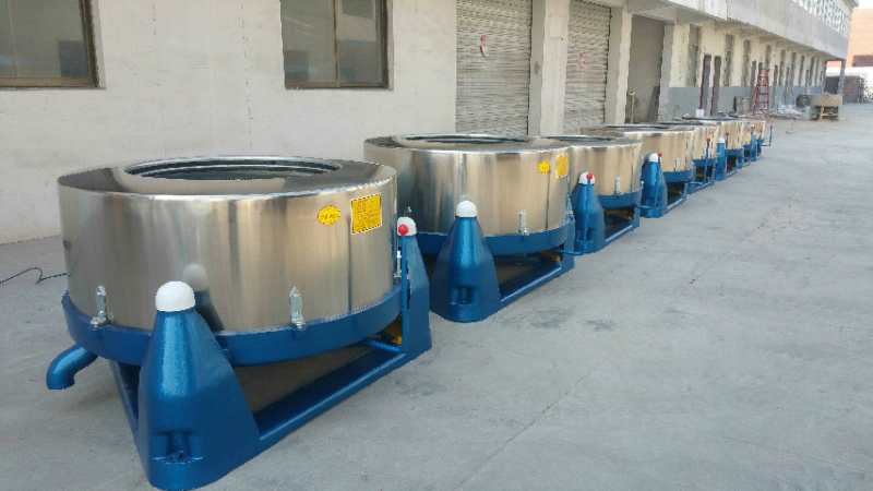 注意：工業脫水機不能用來處理雨衣等防水衣物